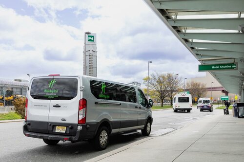 Гостиница Holiday Inn Newark Intl Airport - North в Ньюарке
