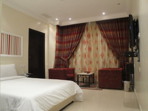 Гостиница Marina Royal Hotel Suites