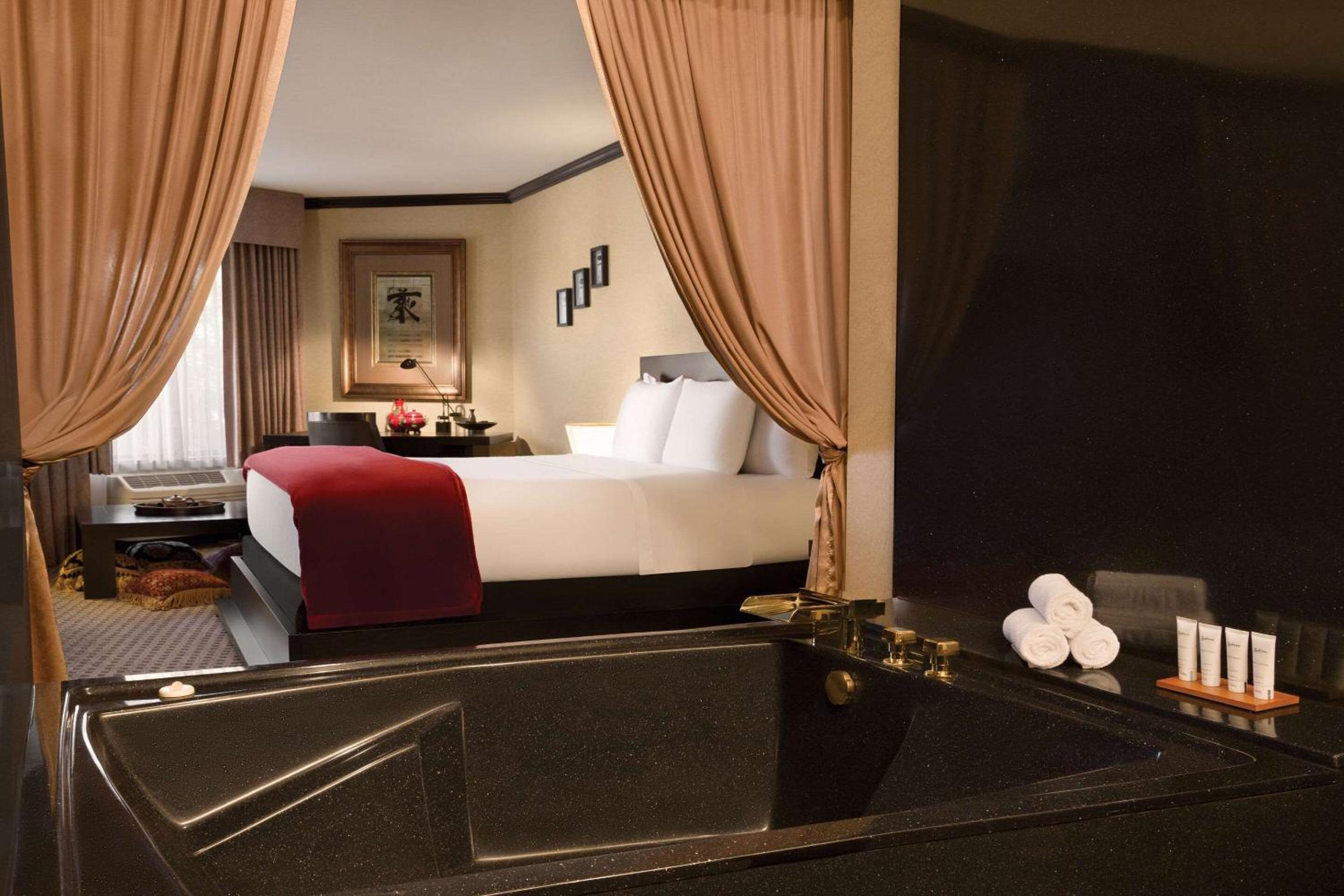 Фото Radisson Hotel Colorado Springs Airport