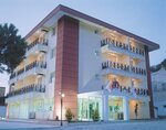 ‪Solmaz Deluxe Otel‬ (İzmir, Cesme District, İsmet İnönü Mah., 2122/1 Sok., 5) ، فندق
