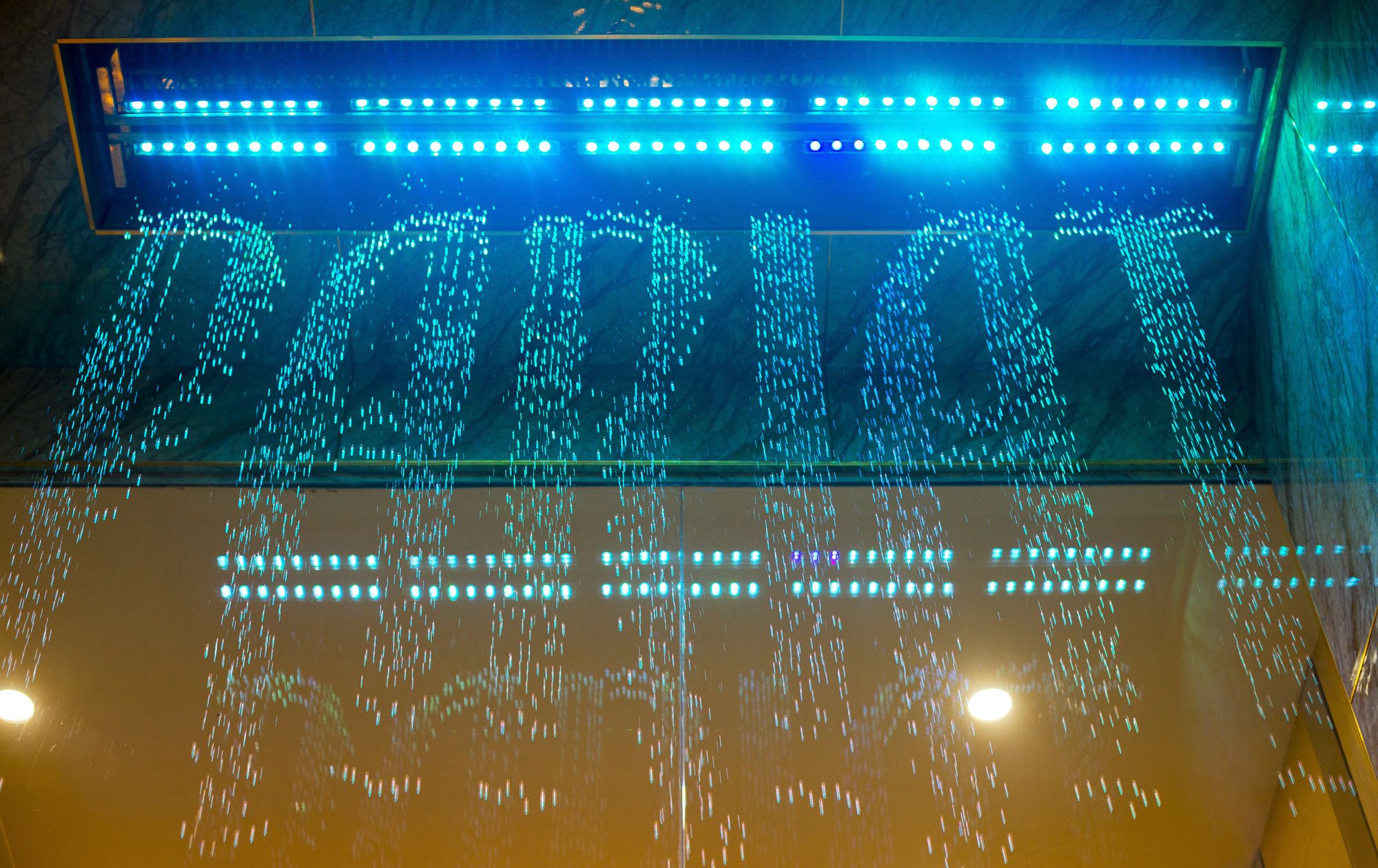 Фото Pariat River Front Hotel