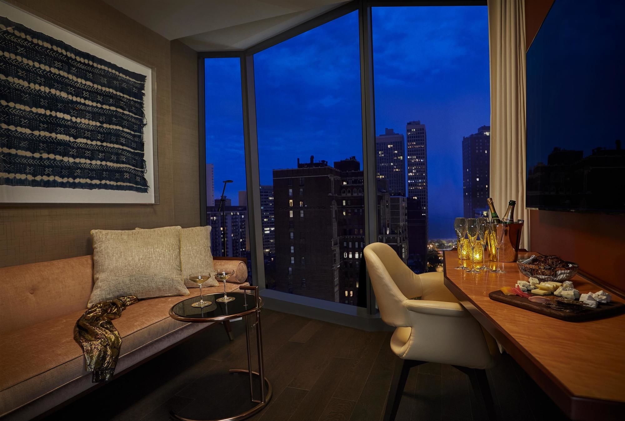 Фото Viceroy Chicago