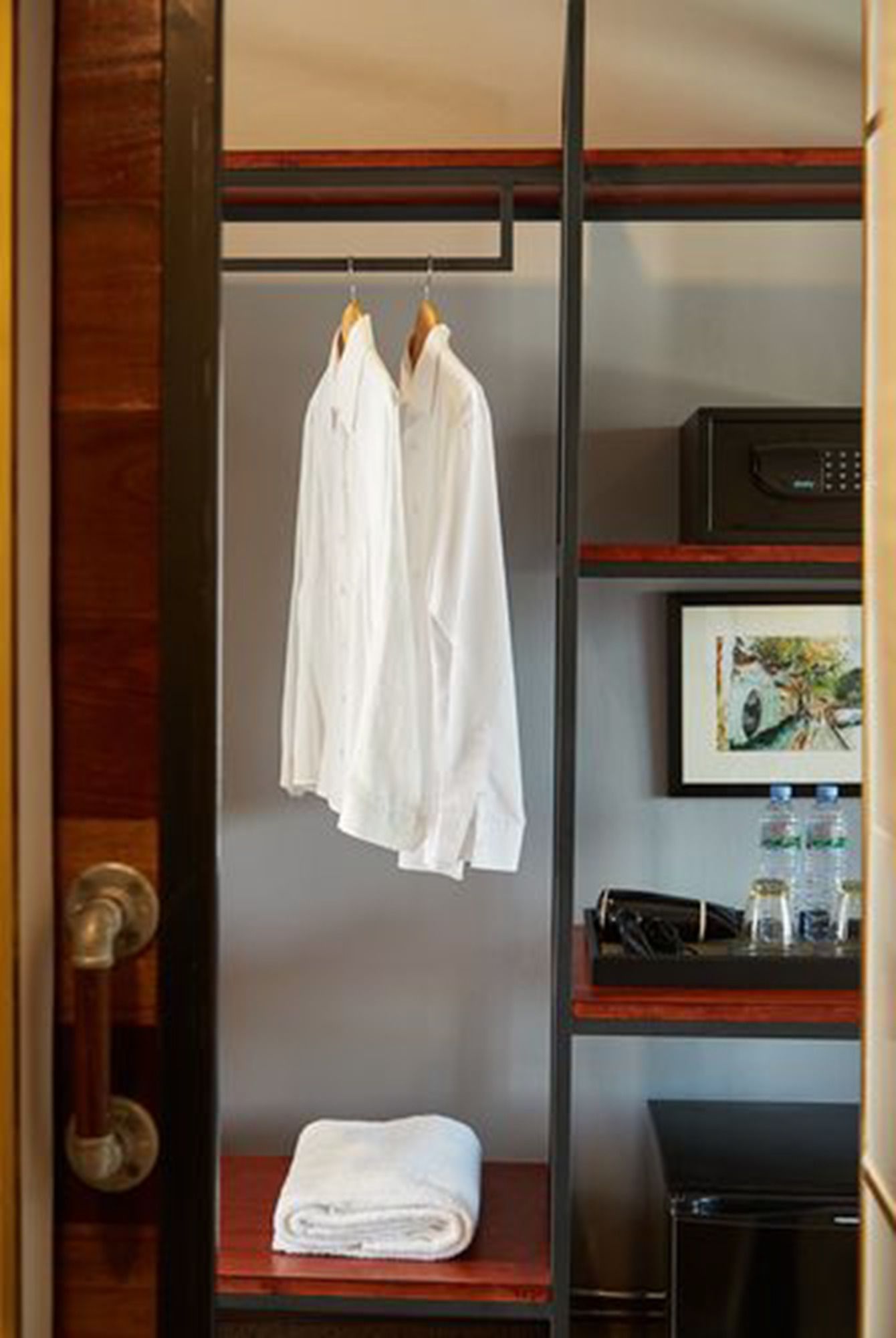 Фото W22 by Burasari