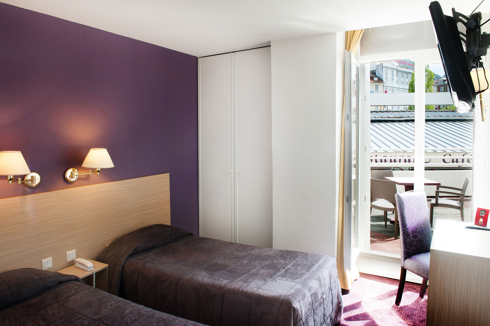 Фото отеля 3