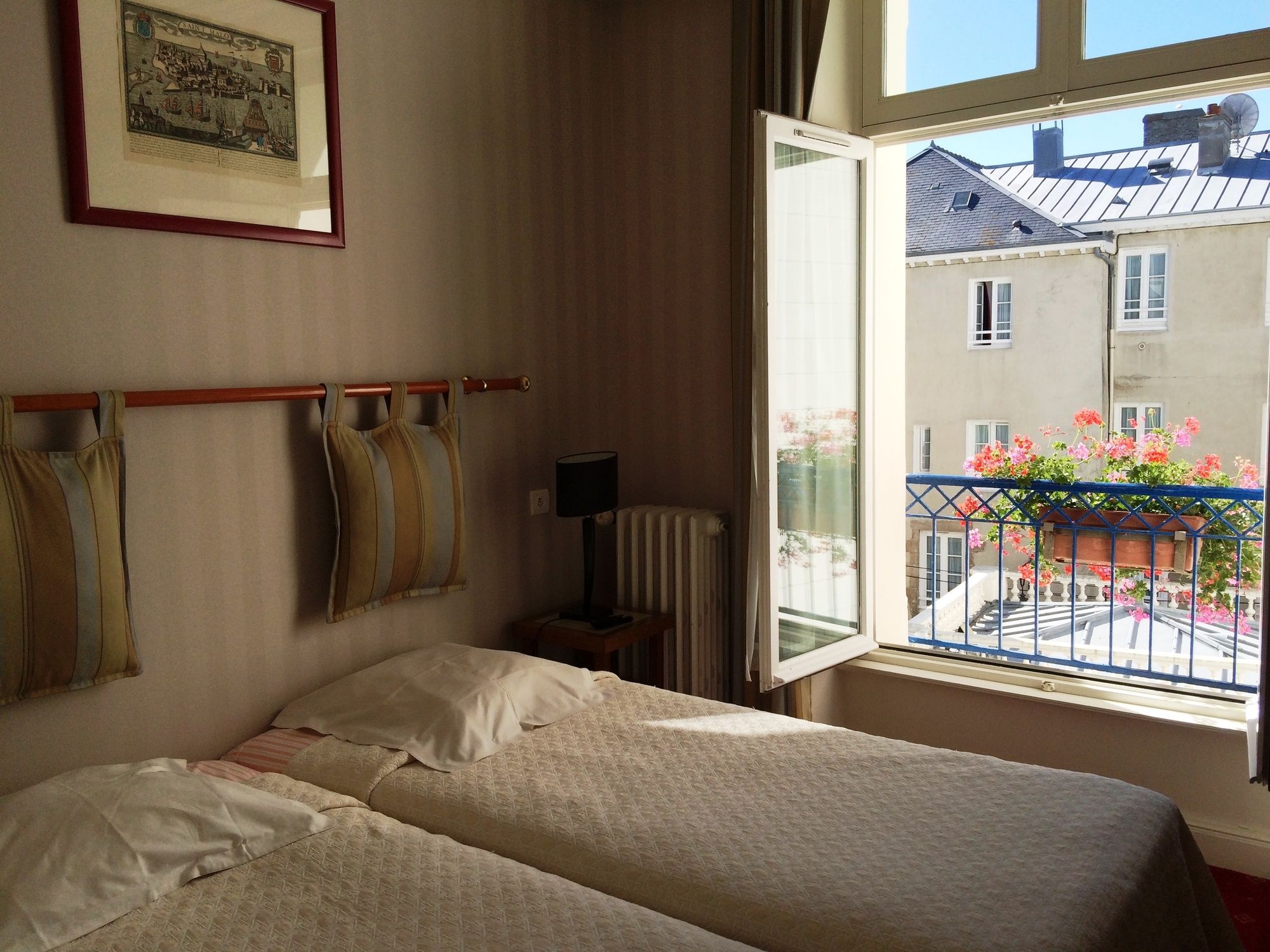 Фото Hotel France & Chateaubriand