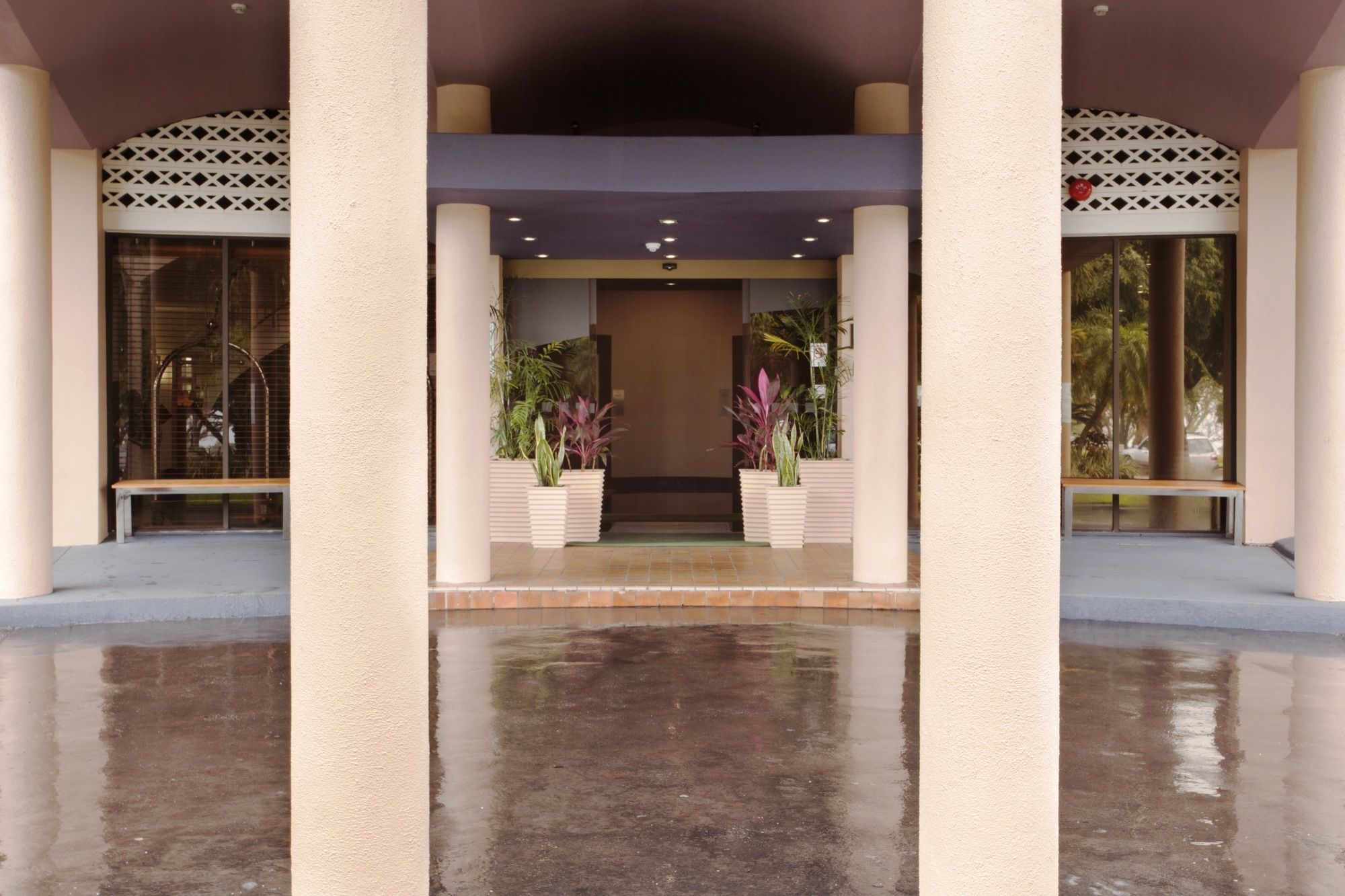 Фото Hilton Garden Inn Darwin