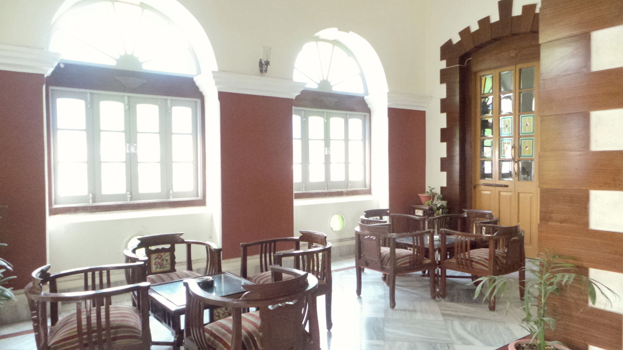 Фото Hotel Surya