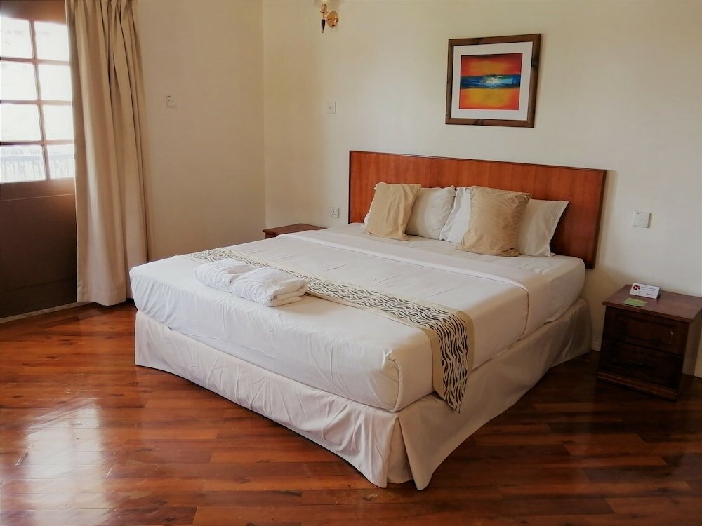 Фото Tiara Labuan Hotel