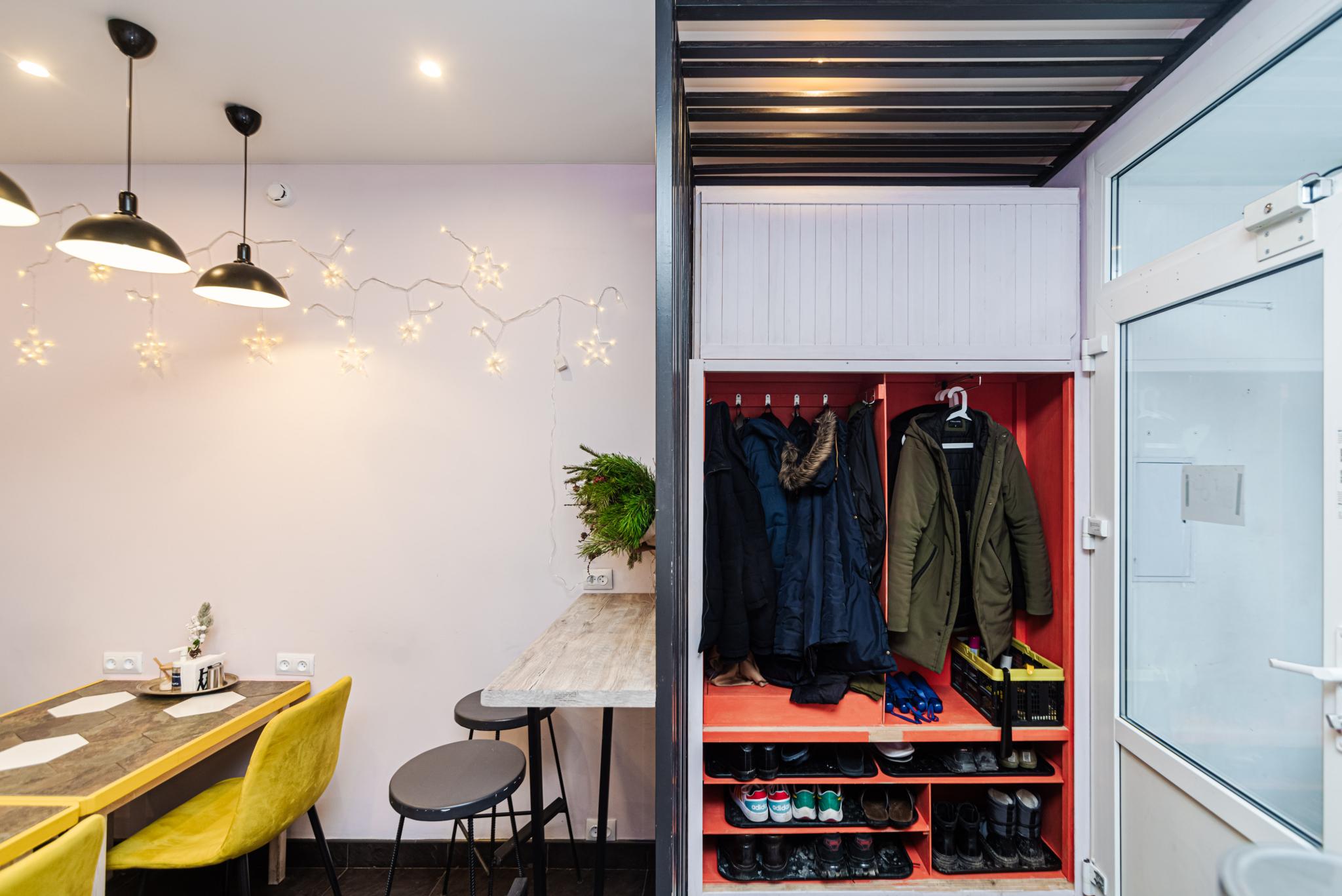 Фото BookCase Hostel