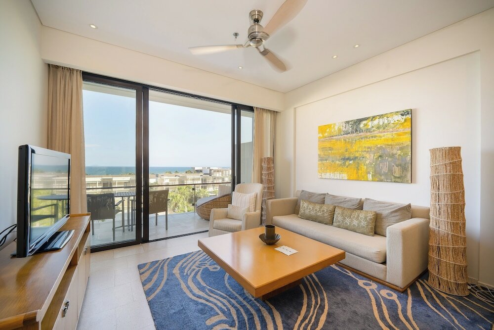 Фото Collections Apartment in Danang Resort