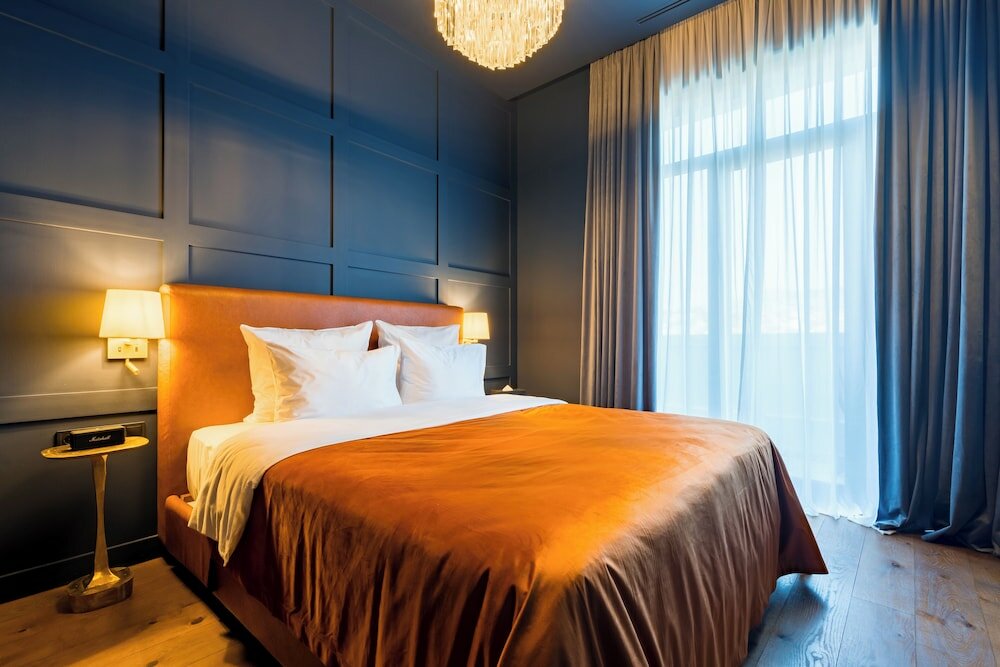 Фото Zorba & Bond hotel on the 8th