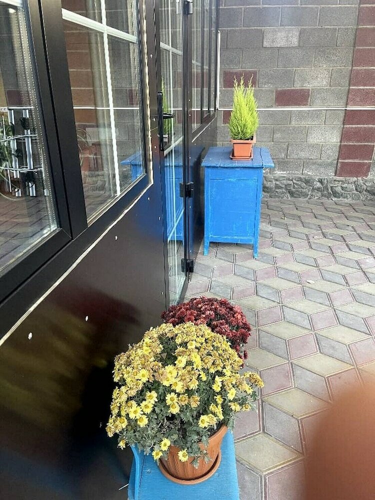 Фото Family Guest House & Hostel