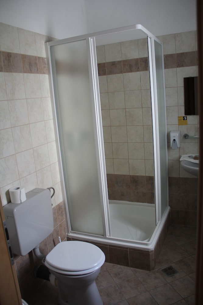 Фото Hotel Rose City