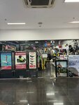 Burton (Korolenko Street, 105) ، ملابس رياضية