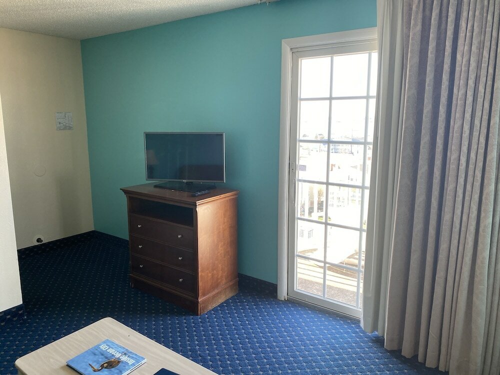 Фото Paradise Plaza Inn