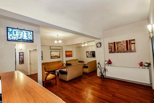 Гостиница Gökçe Pansiyon & Otel в Кягытхане