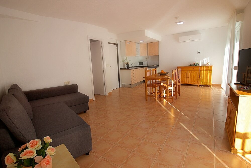 Фото Hostal El Mercat