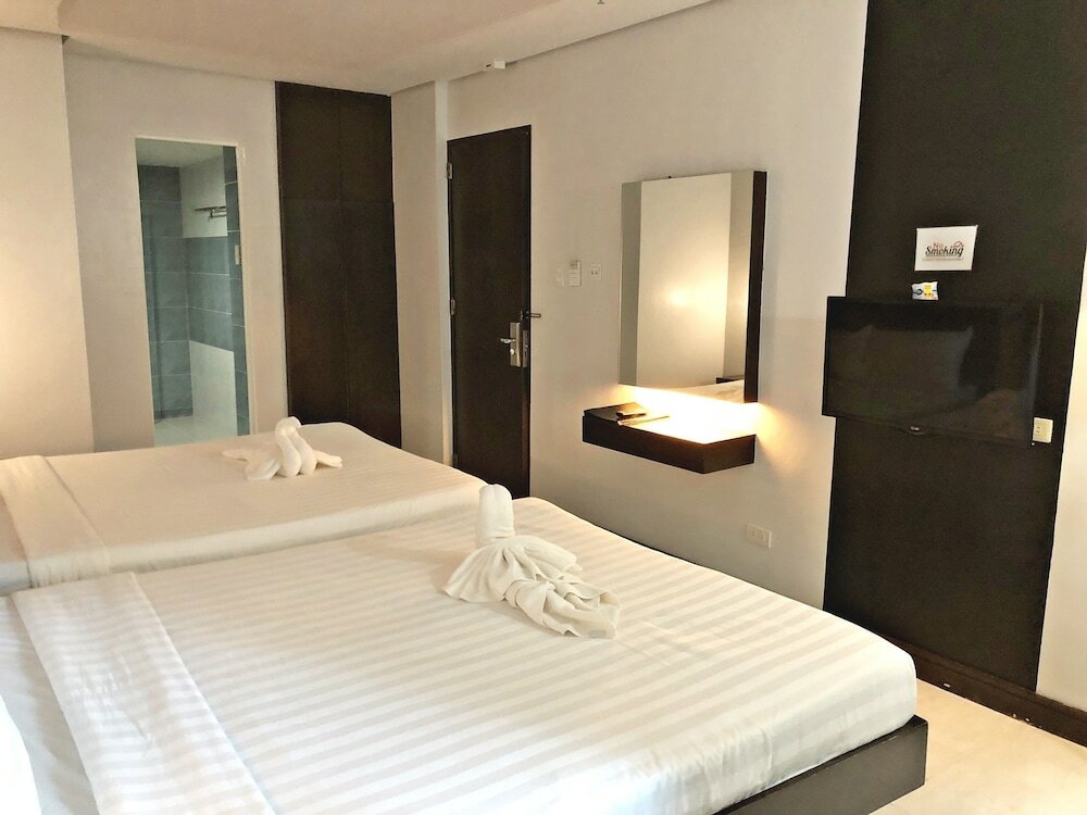 Фото Ninong's Hotel