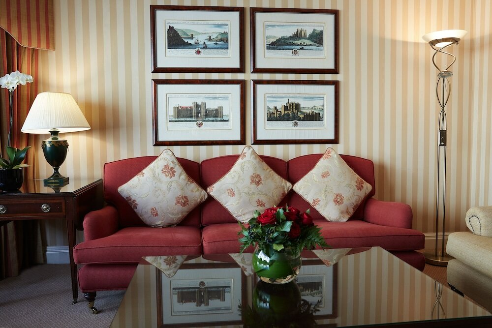 Фото Cheval Thorney Court