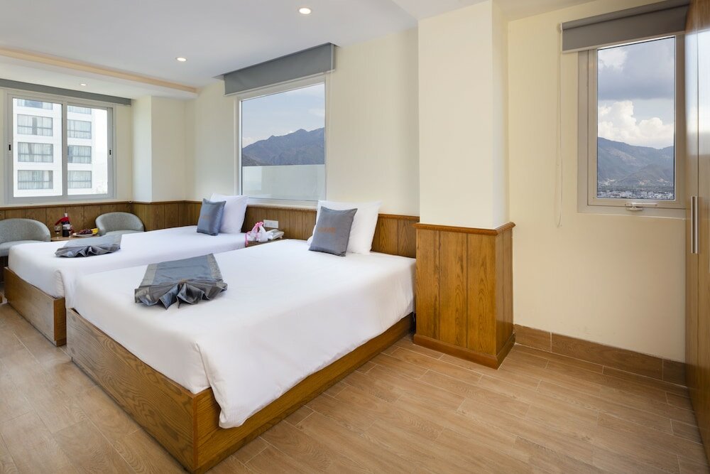 Фото Quang Vinh Hotel