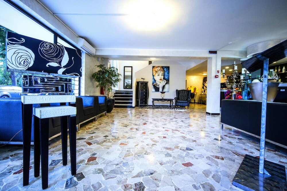 Фото Hotel Hollywood