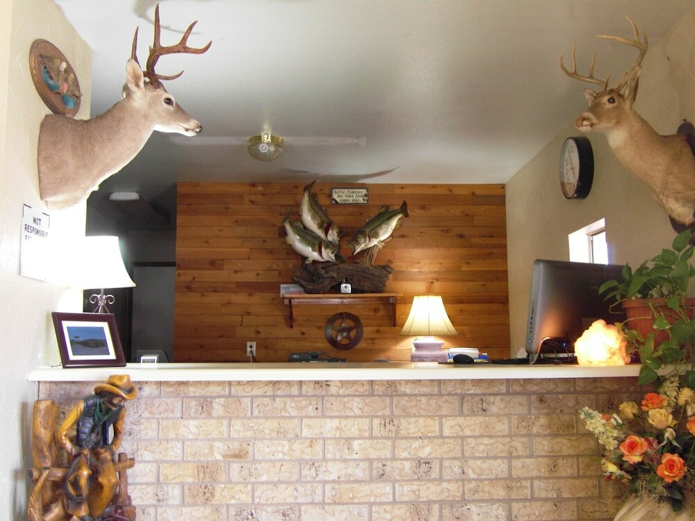 Фото Americas Best Value Inn The Legends Inn