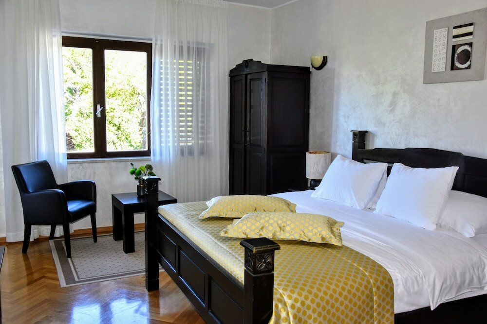 Фото Villa Franica