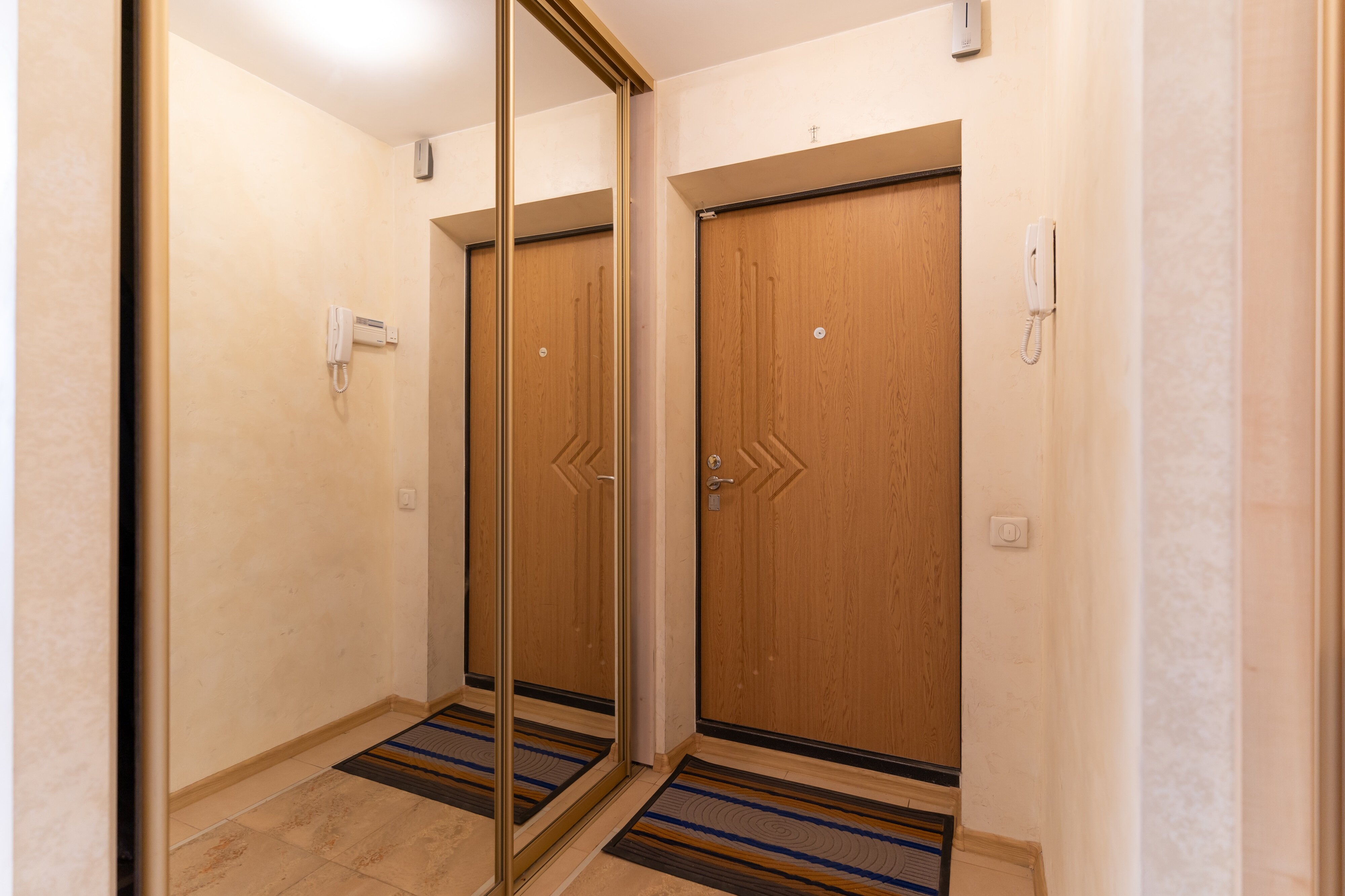 Фото Степаненков на Антона Валека 12