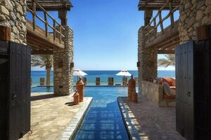 Гостиница Six Senses Zighy Bay