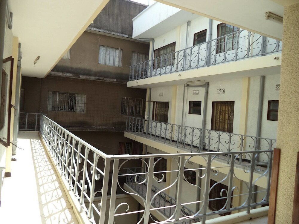 Фото Meru House Inn