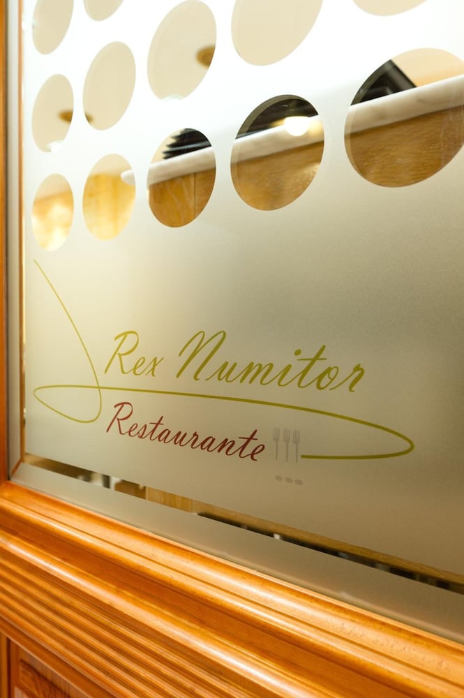 Фото Aparthotel Capitolina