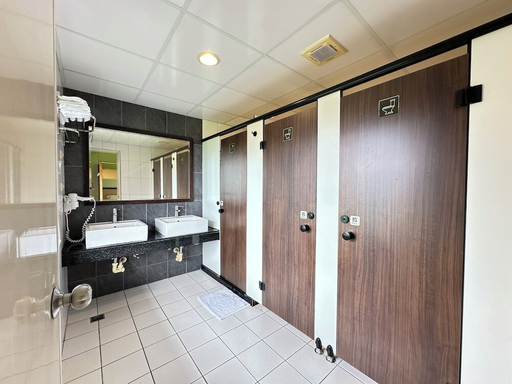 Фото Chientan Youth Hotel