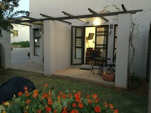 Апартаменты A Little Guesthouse