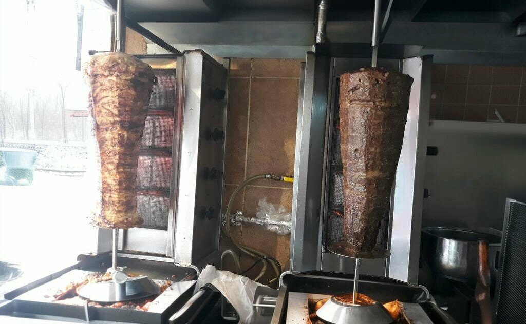 Fast food Appetizer Doner Chicken and Meat Wrap Iskender, Manisa, photo