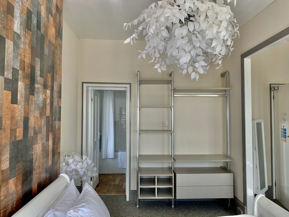 Фото The Waterfront Inn