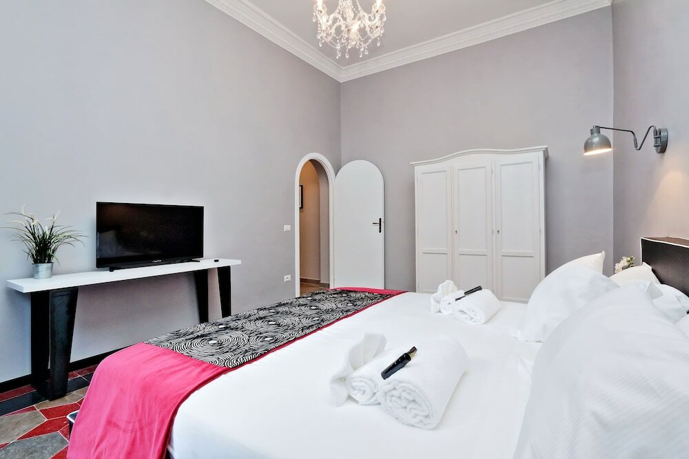 Фото Monti Apartments - My Extra Home