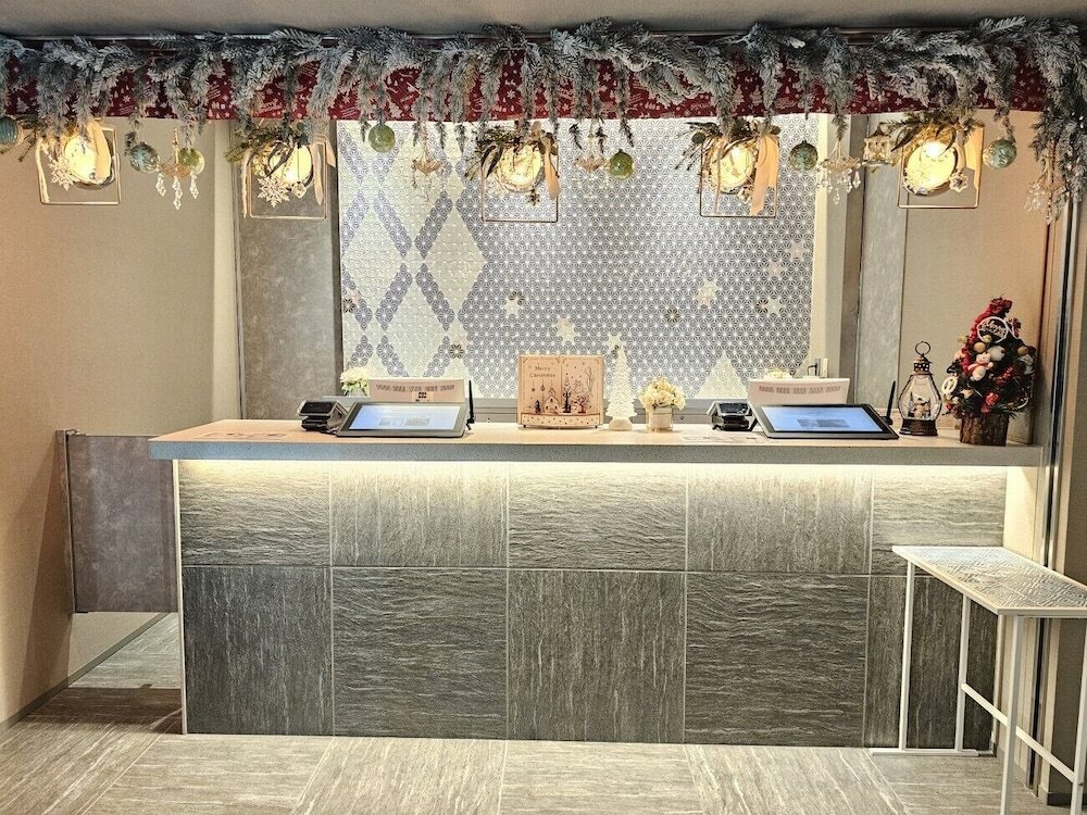 Фото Dynasty Hotel & Resort Osaka