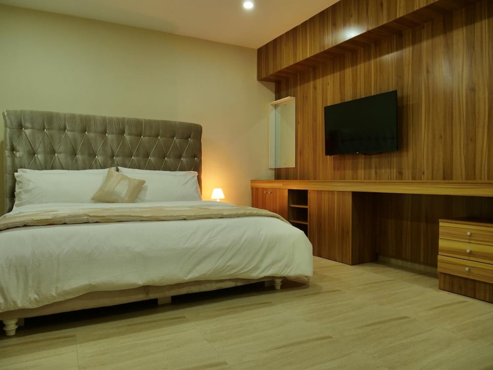 Фото Alexia's Place Hotel