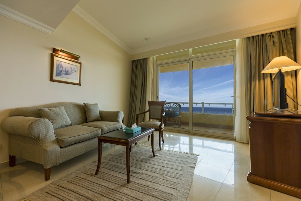 Фото Sunrise Alex Avenue Hotel