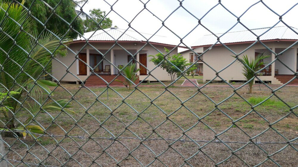 Фото Hotel Naaval