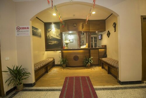 Гостиница Muscatel SpringBurn - 100Mts MallRoad в Дарджилинге