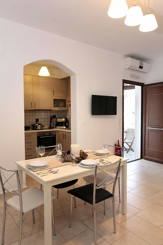 Фото Anemonisia Deluxe Apartments & Mesonettes