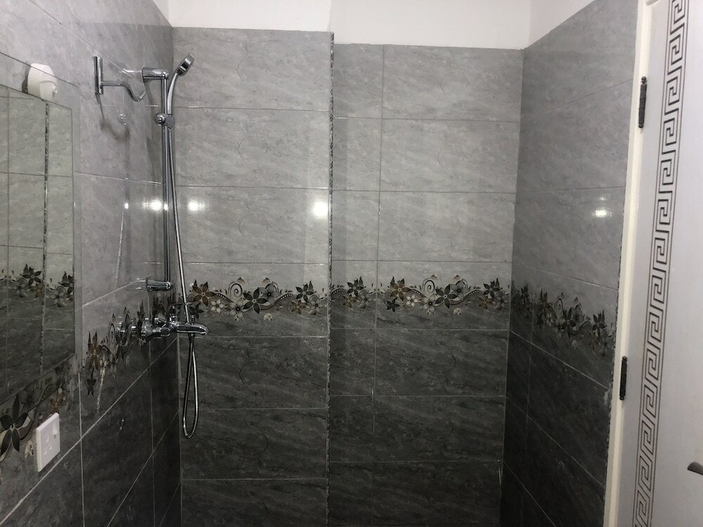 Фото James Persia Piece