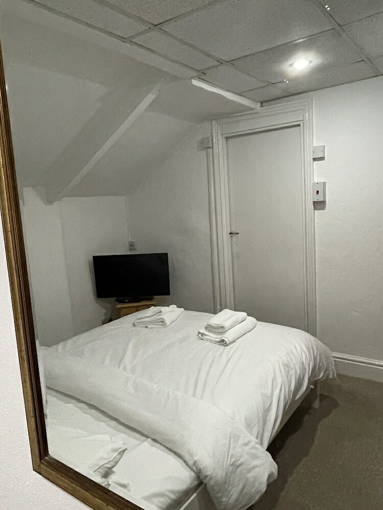 Фото The Wilton Hotel