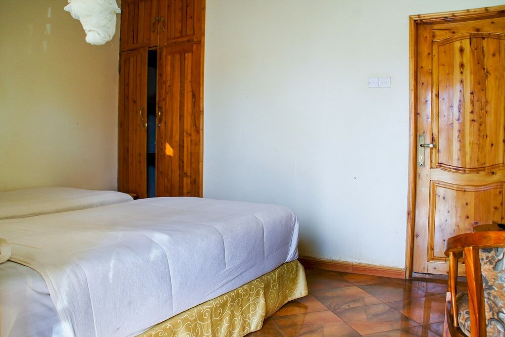 Фото Capricon Executive Hotel