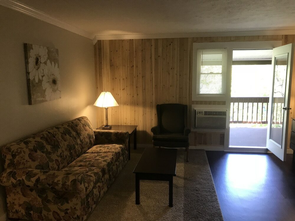 Фото Carriage House Country Club