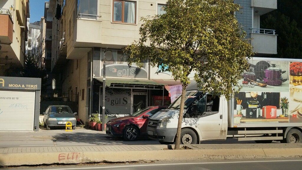 Hairdresser Gul's, Istanbul, photo