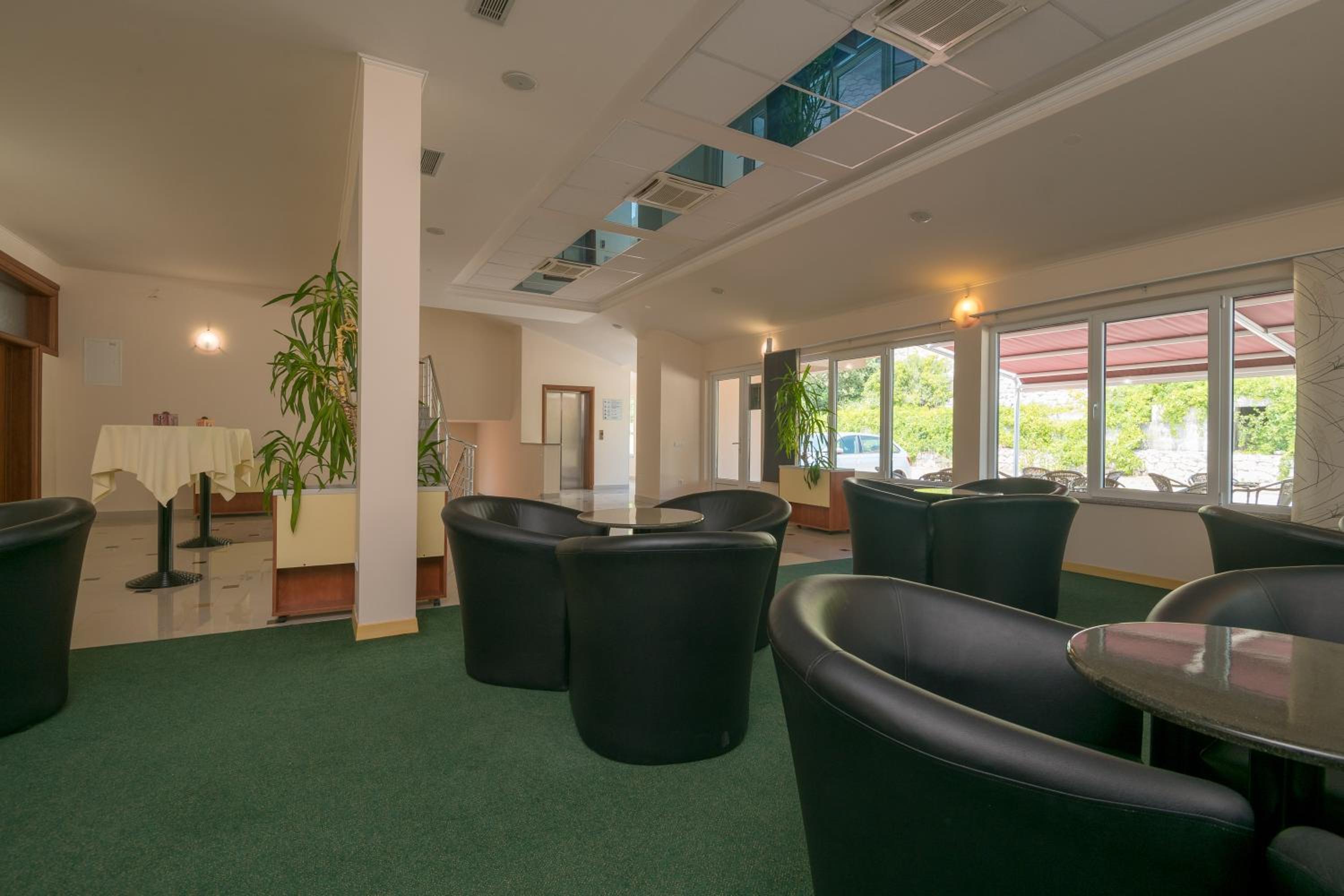 Фото Hotel Adria