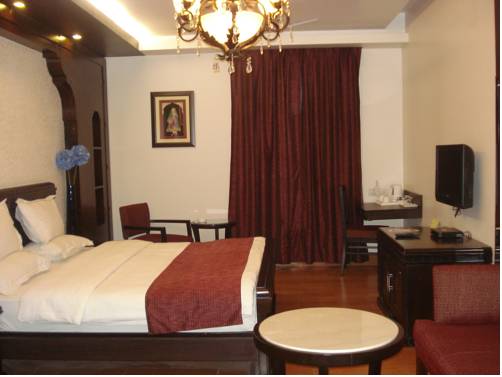 Фото Hotel Rockland Panchsheel Enclave