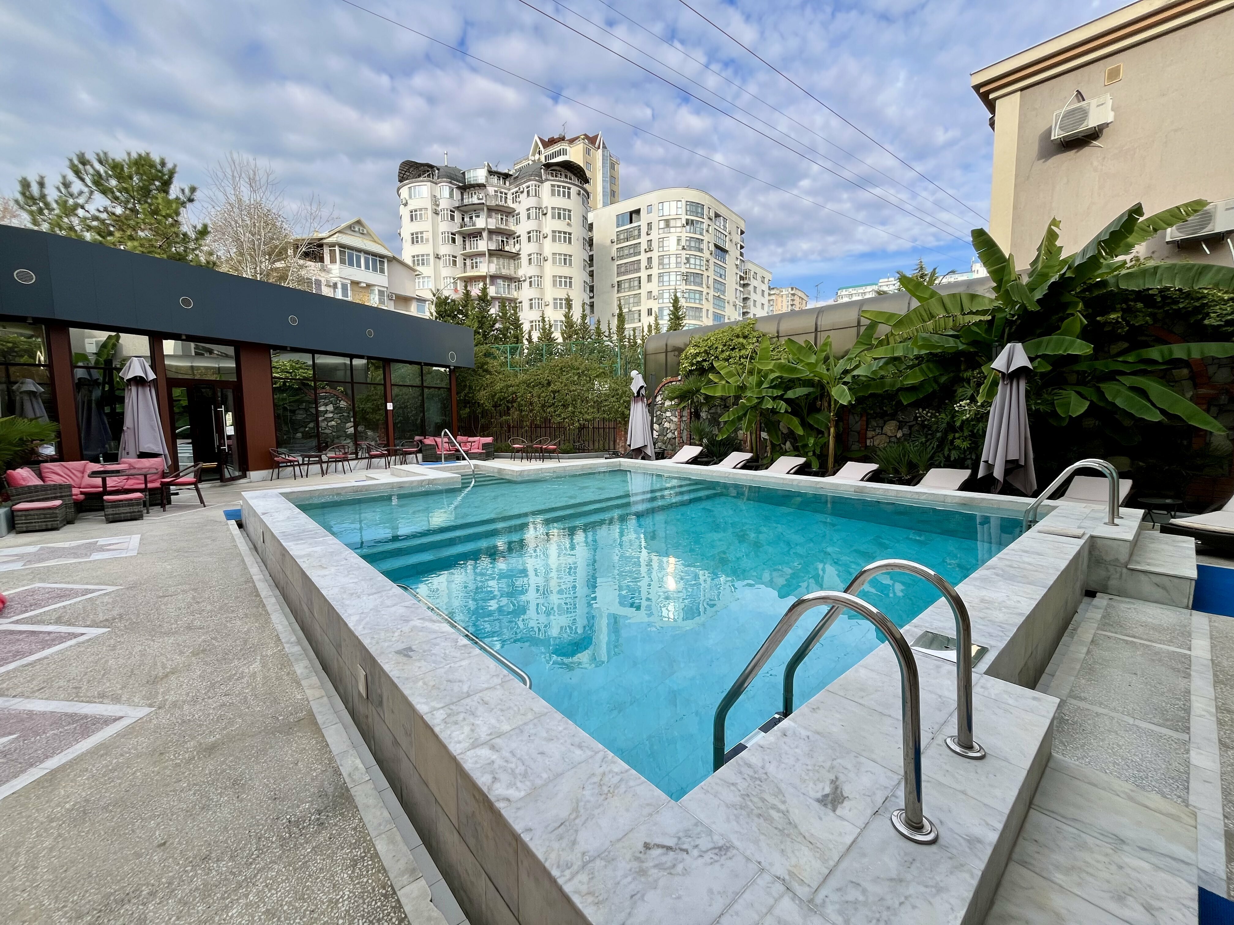 Фото Сенатор Неолит